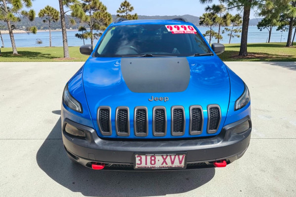 2017 MY18 Jeep Cherokee KL Trailhawk SUV Image 2