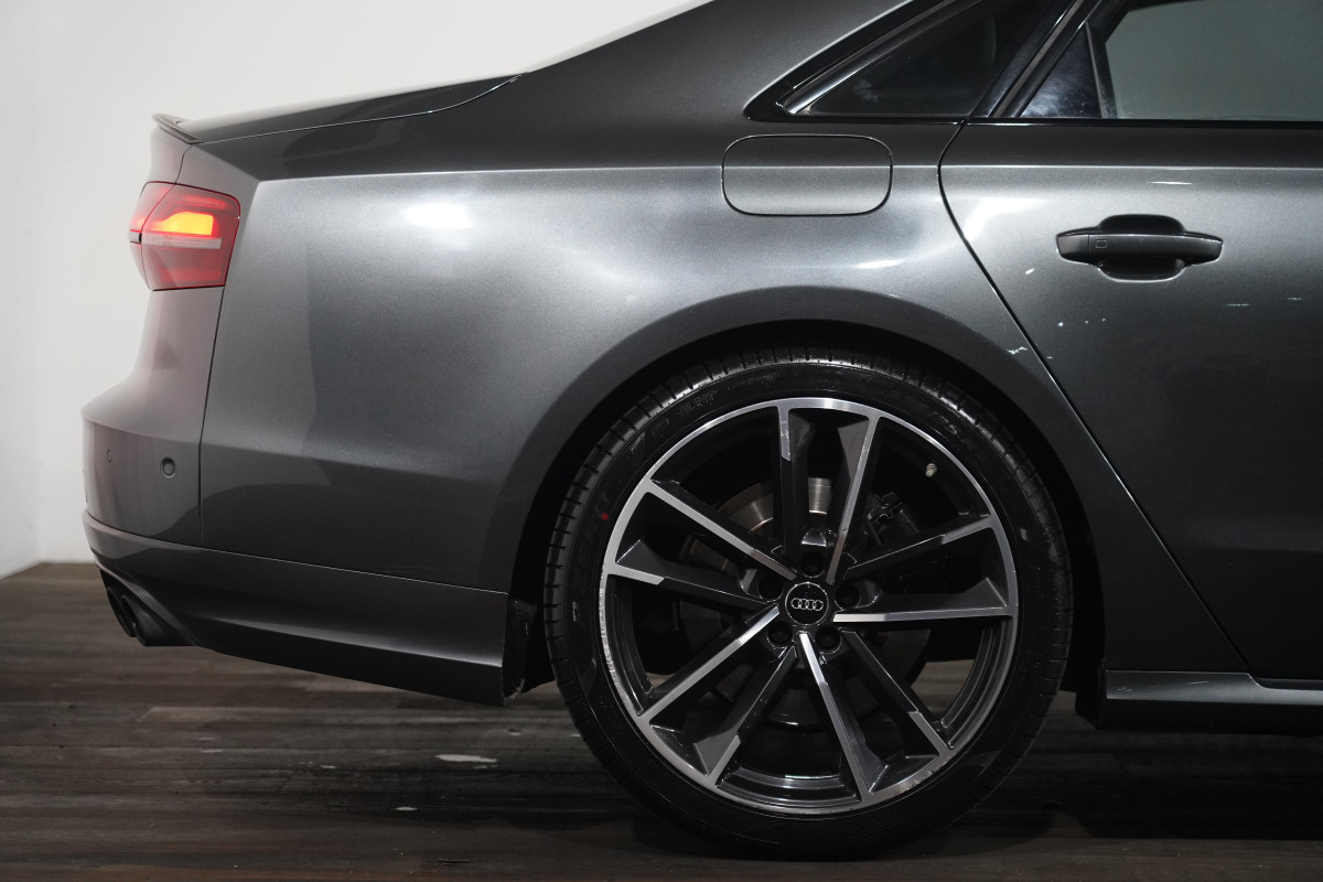 2017 Audi S8 4.0 Tfsi Quattro Plus Sedan Image 6