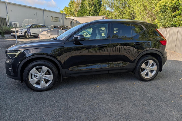 2025 MY26 Volvo XC40 XZ Plus B4 SUV Image 8