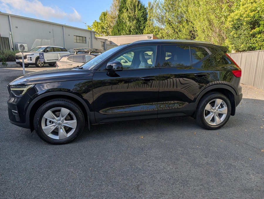 2025 MY26 Volvo XC40 XZ Plus B4 SUV Image 8
