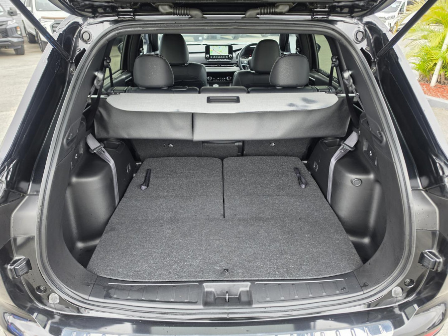 2023 Mitsubishi Outlander ZM Black Edition SUV Image 15