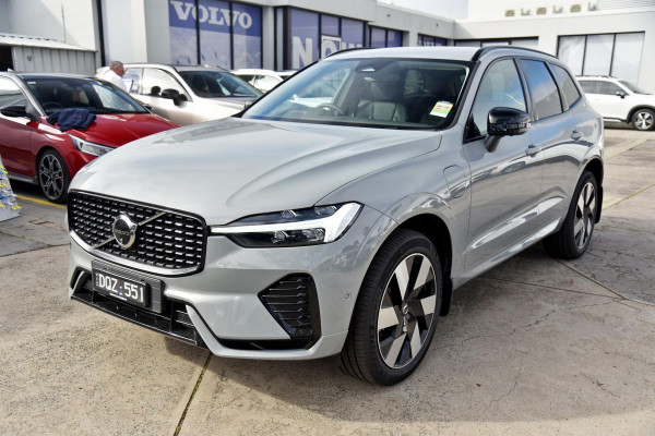 2025 Volvo XC60 UZ Plus T8 Plug-in Hybrid SUV Image 23