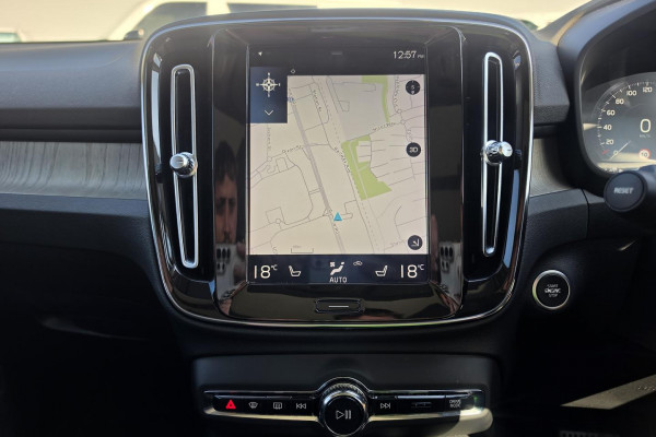 2018 MY19 Volvo XC40 XZ T4 Inscription SUV Image 26