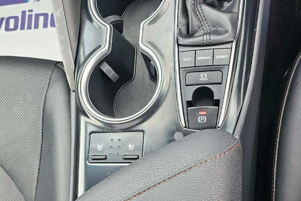 2018 Toyota Camry AXVH71R SL Sedan Image 20