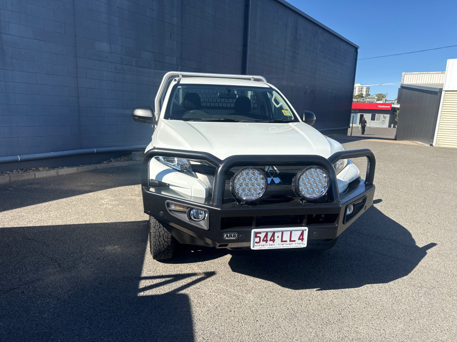 2023 Mitsubishi Triton MR GLX Cab Chassis Image 1