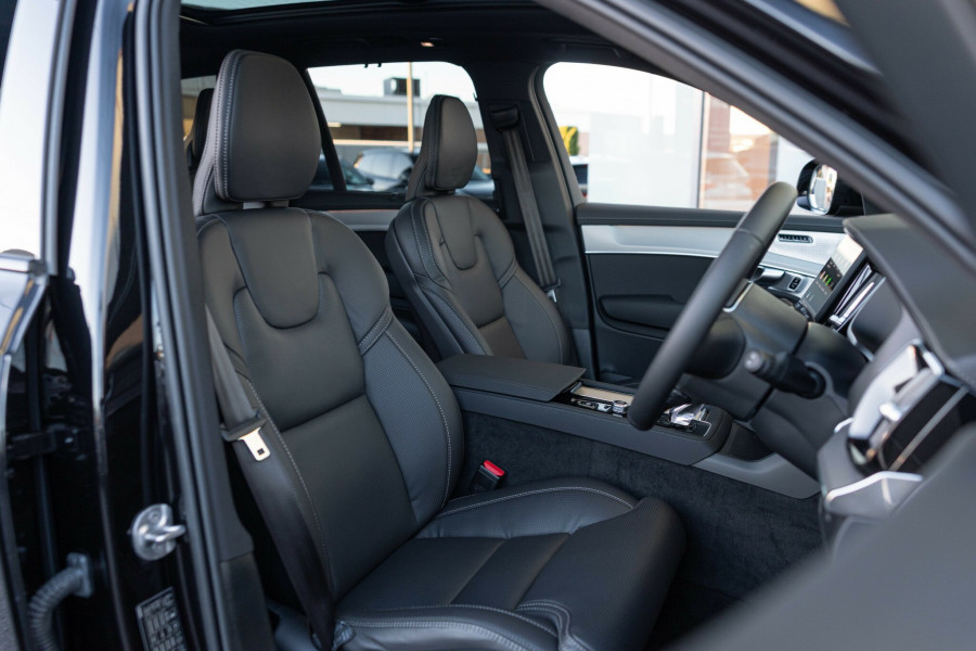 2026 Volvo XC90 L Series Black Edition SUV Image 18