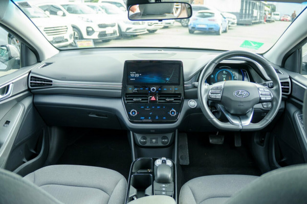 2022 Hyundai IONIQ AE.V4 Electric Elite Coupe Image 17