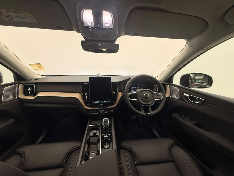 2025 MY26 Volvo XC60 UZ Ultra B5 Dark SUV Image 13