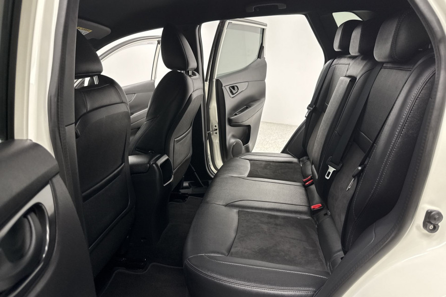 2020 Nissan QASHQAI Midnight Edition Wagon Image 14
