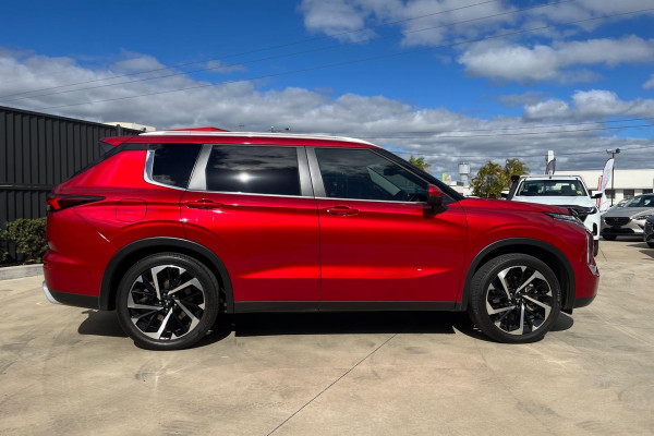 2024 Mitsubishi Outlander ZM Aspire SUV Image 8