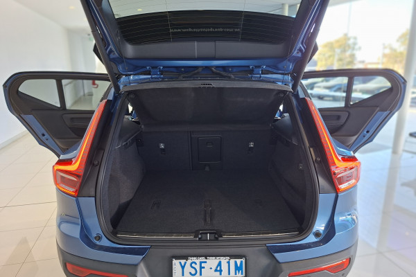 2018 MY19 Volvo XC40 XZ T5 R-Design SUV Image 9