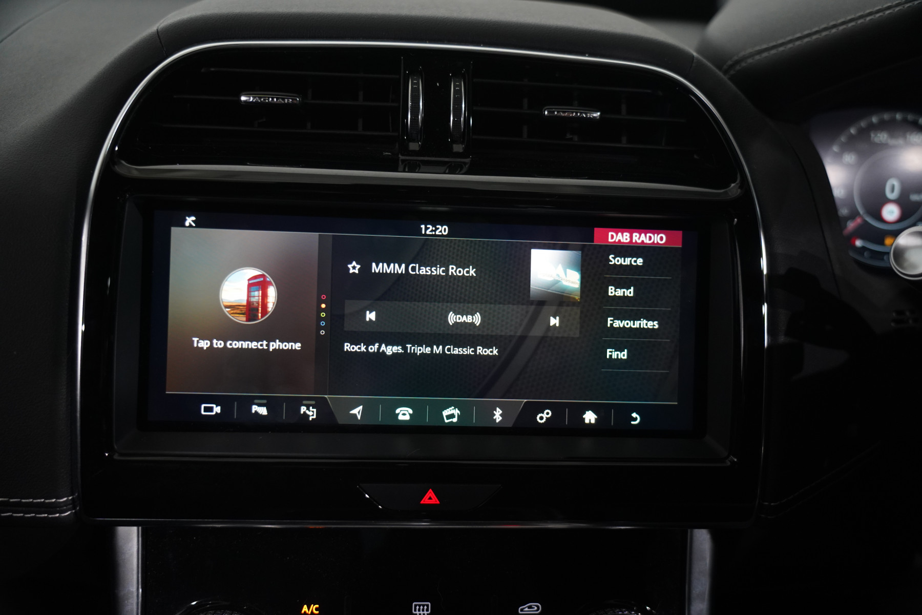 2019 Jaguar Xe P300 R-Dynamic Se (221kw) Sedan Image 21