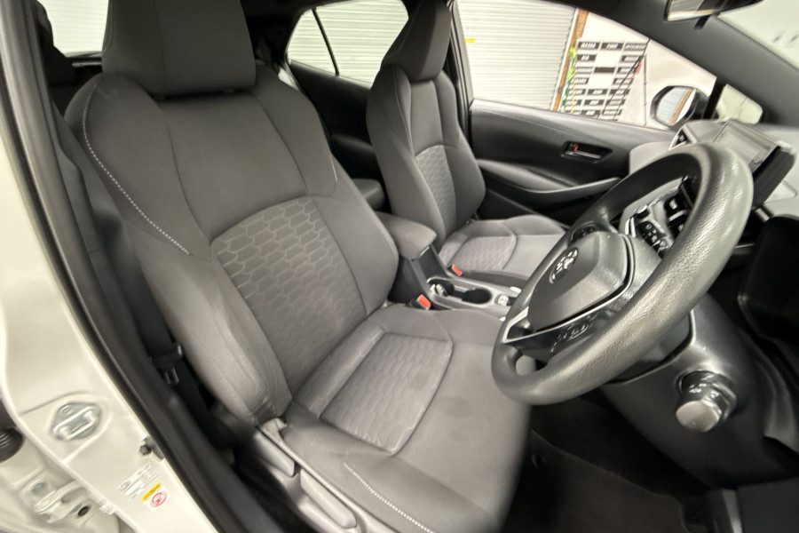 2020 Toyota Corolla MZEA12R Ascent Sport Hybrid Hatch Image 20