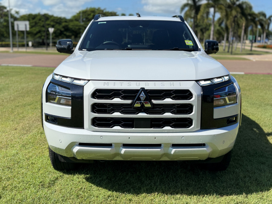2026 Mitsubishi Triton MV GSR Ute Image 2