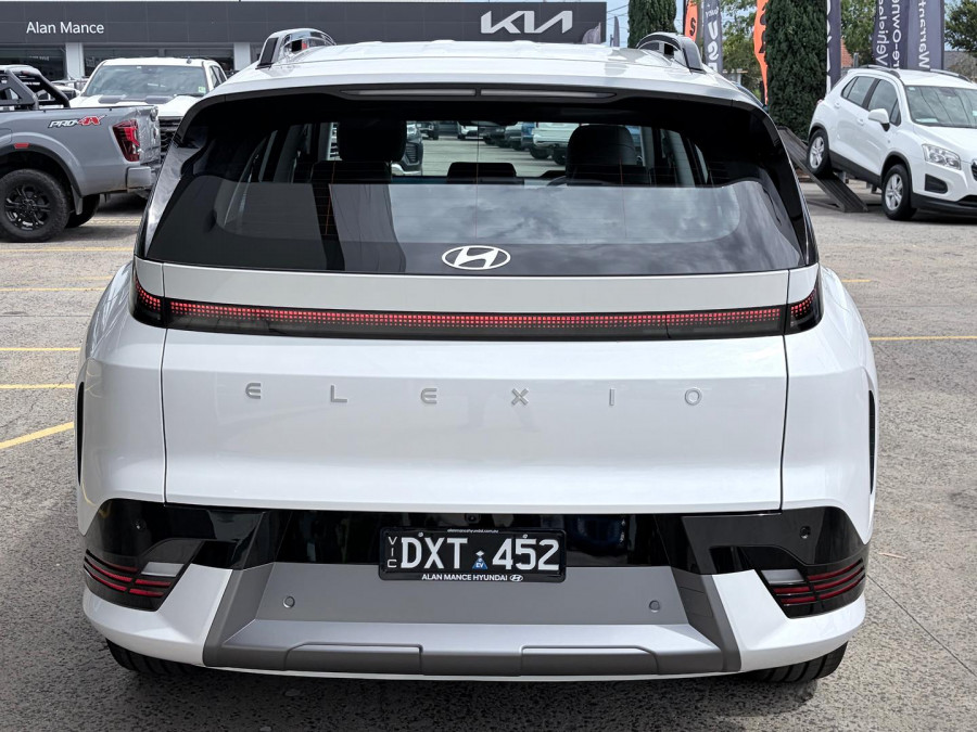 2026 Hyundai ELEXIO OE1.V1 Elite SUV Image 6