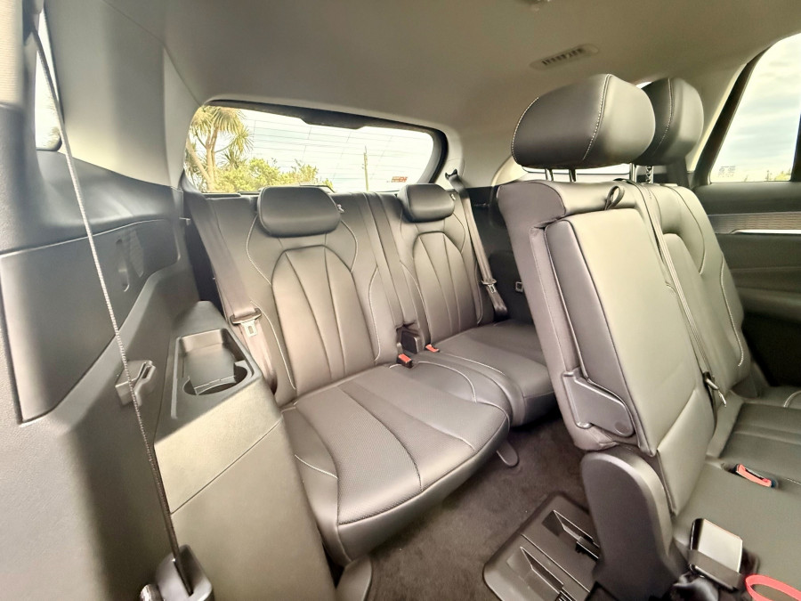2026 MG QS Essence SUV Image 12