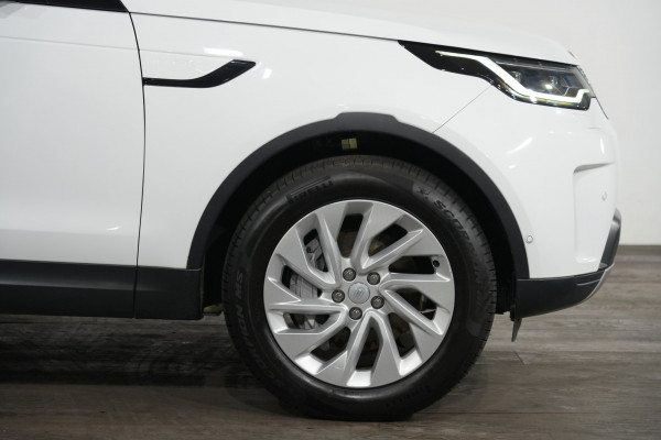 2023 Land Rover Discovery Series 5 D300 S SUV Image 4