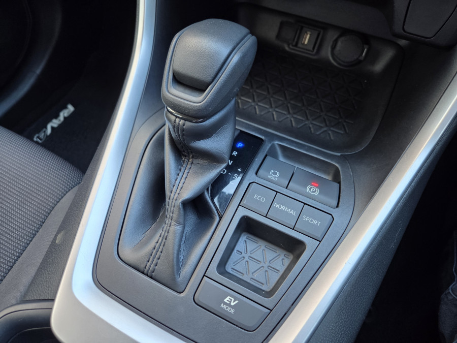 2021 Toyota RAV4 MXAA52R GX SUV Image 18
