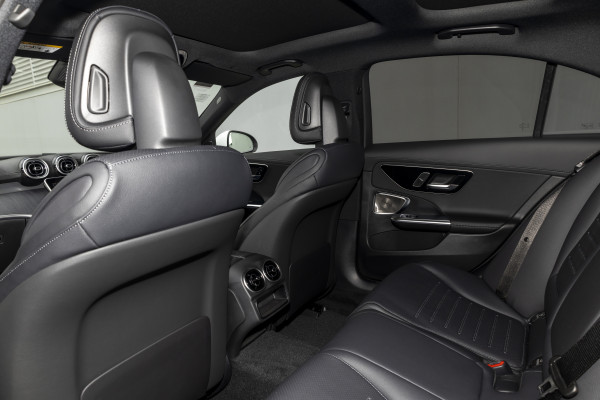 2025 Mercedes-Benz C-Class W206 C350 e Sedan image 17