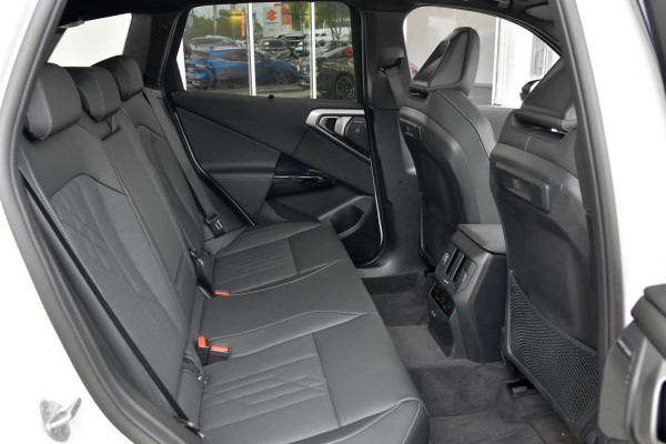2025 BMW X3 G45 40d xDrive SUV image 5