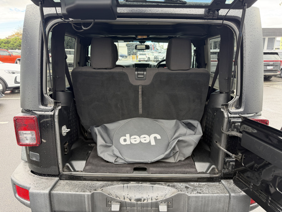 2017 Jeep Wrangler JK Sport SUV Image 8
