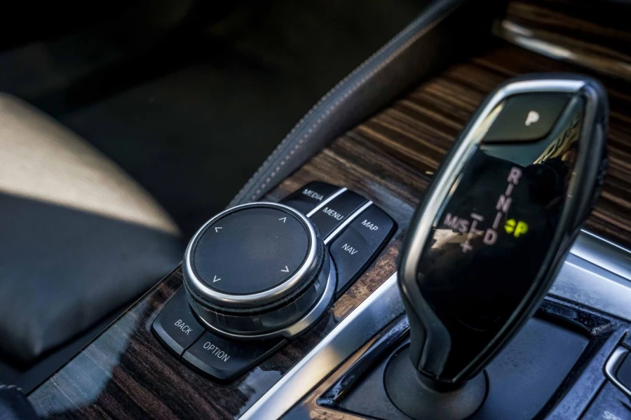 2017 BMW 5 Series G30 520d Luxury Line Sedan Image 20