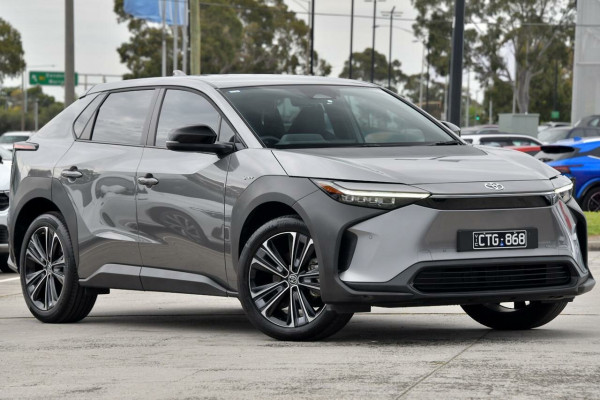 2023 Toyota bZ4X XEAM10R SUV Image 1
