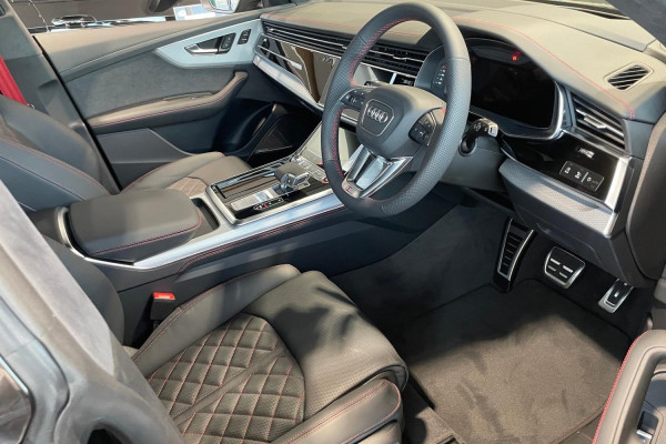 2026 Audi SQ8 TFSI SUV Image 10