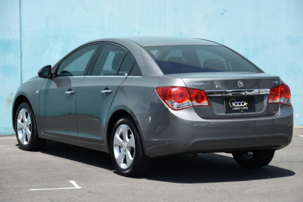 2009 Holden Cruze JG CDX Sedan Image 3