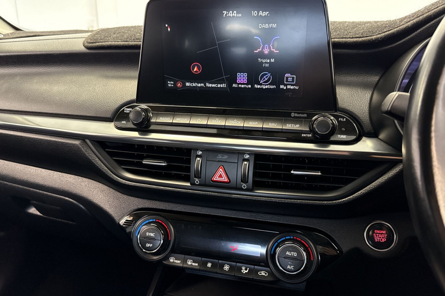 2020 MY1  Kia Cerato BD Sport+ Hatch Image 6