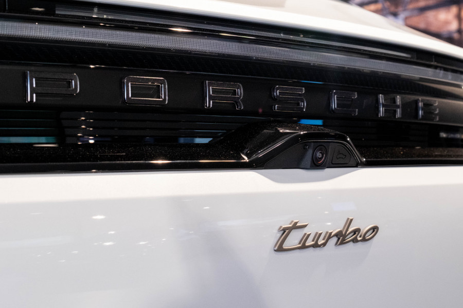 2025 Porsche Macan SUV