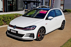 Volkswagen Golf GTI 7.5 