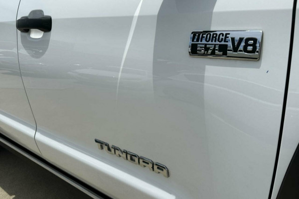 2021 Toyota Tundra - IMPORT Cab Chassis Image 5