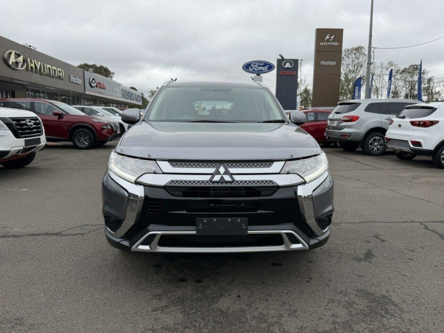 2019 Mitsubishi Outlander ZL ES SUV Image 2