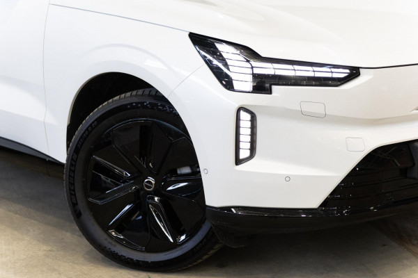 2025 Volvo EX90 No Series Plus Twin Motor SUV Image 35