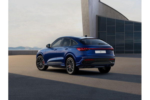 2026 MY25 Audi Q5 GU e-hybrid 270kW Hatch Image 5