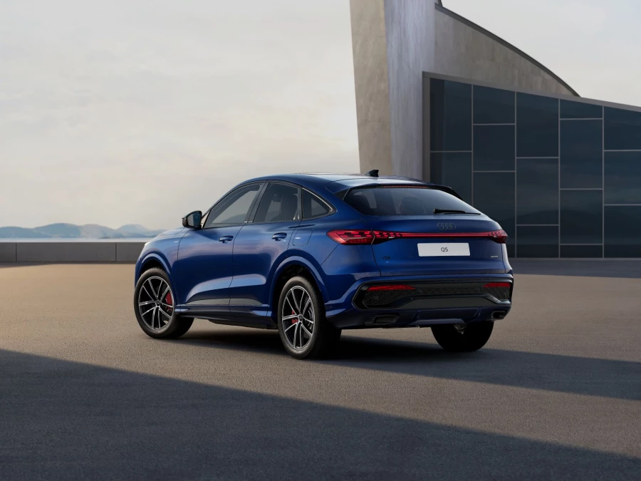 2026 MY25 Audi Q5 GU e-hybrid 270kW Hatch Image 5