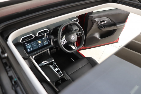 2026 MG ZS Essence Hybrid+ SUV Image 9