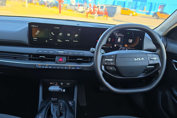 2025 MY26 Kia K4 CL4m S Hatch Image 15