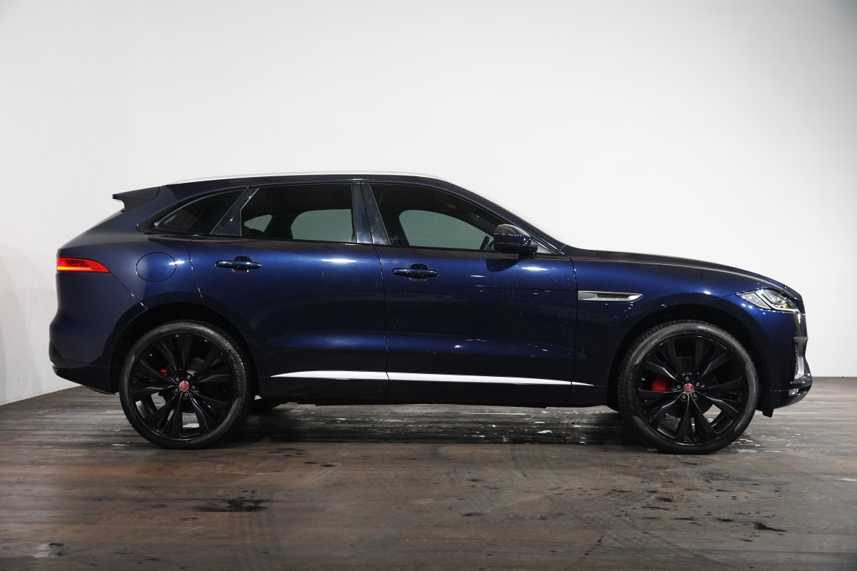 2016 Jaguar F-pace 30d S SUV Image 4