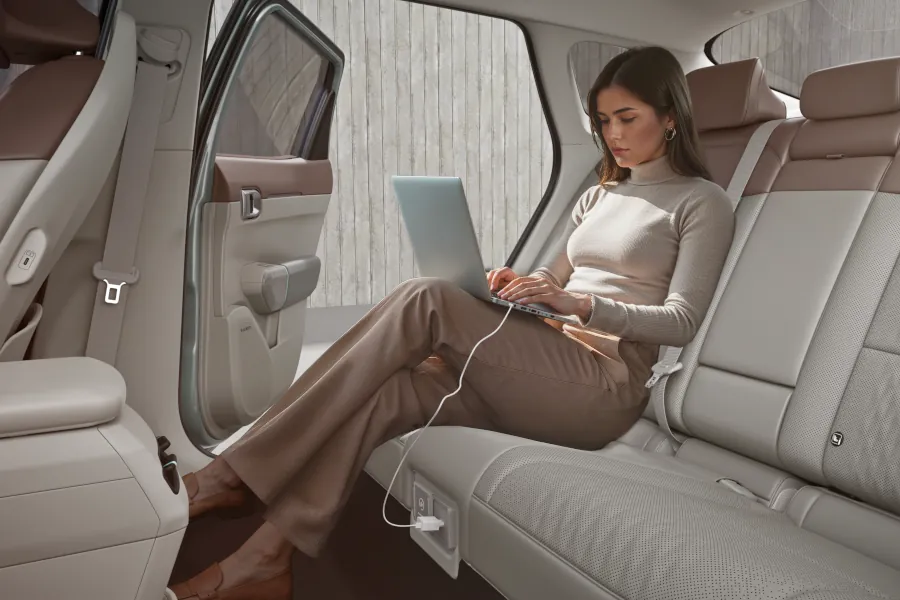 V2L Interior Charging
