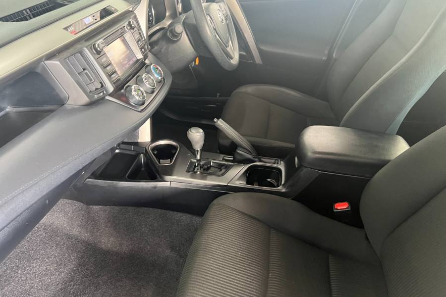 2018 Toyota RAV4  GX Wagon Image 16