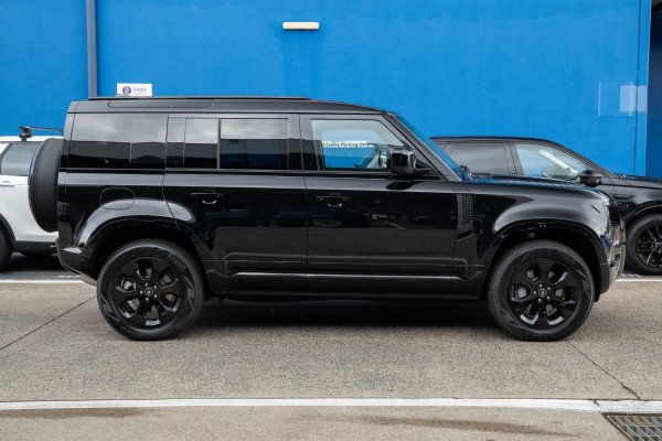 2025 MY25.5 Land Rover Defender L663 110 D350 X-Dynamic HSE SUV image 3