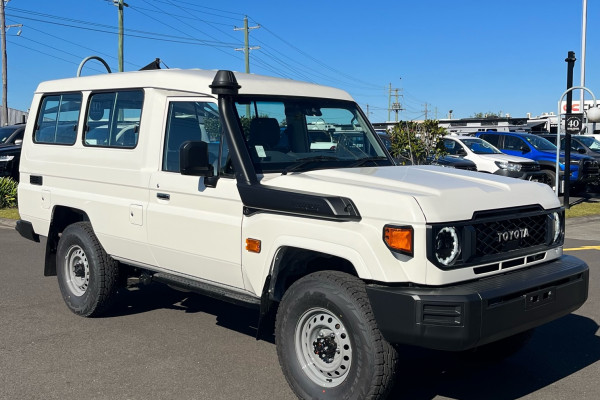 2025 Toyota LandCruiser GDJL78R (Troopcarrier) Workmate Troopcarrier Troop Carrier Image 3