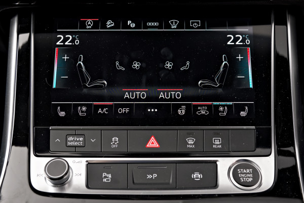2026 MY25 Audi Q7 4M TFSI 250kW S line SUV image 13