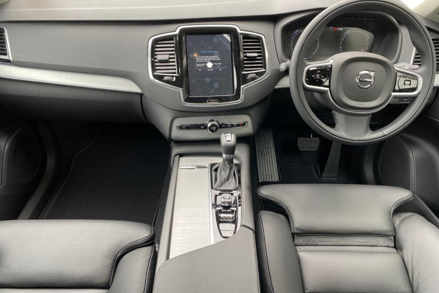2020 Volvo XC90 L Series T6 Momentum Suv Image 5