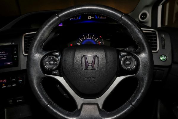 2014 MY15 Honda Civic 9th Gen Series II VTi-S Sedan image 10