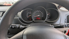 2012 MY13 Kia Rio UB S Hatch image 12