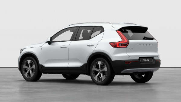 2026 Volvo XC40 XZ Plus B4 SUV image 3