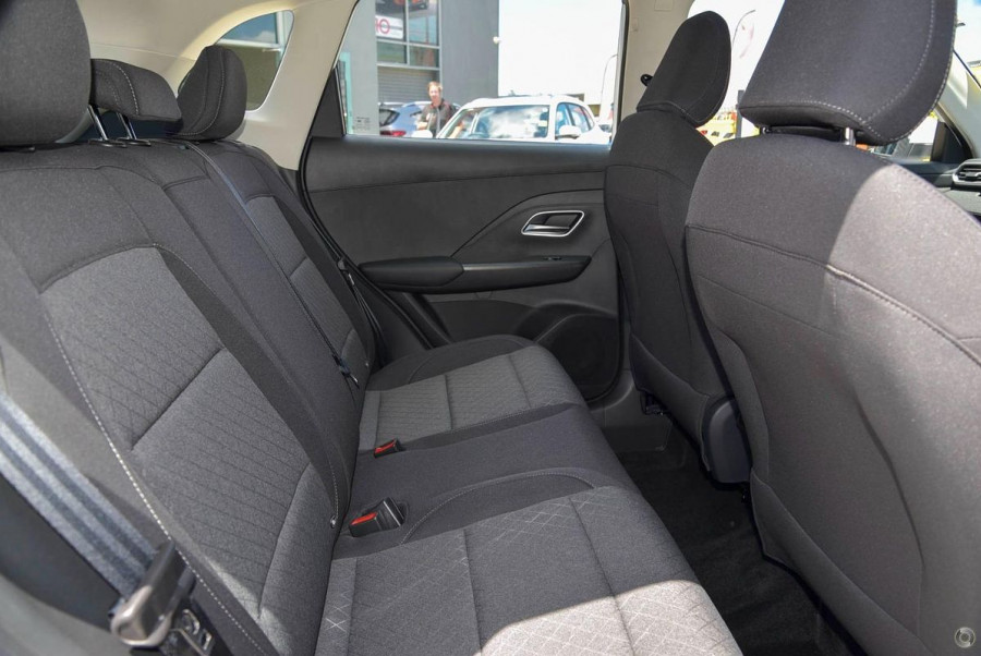 2025 MG ZS SUV Image 6